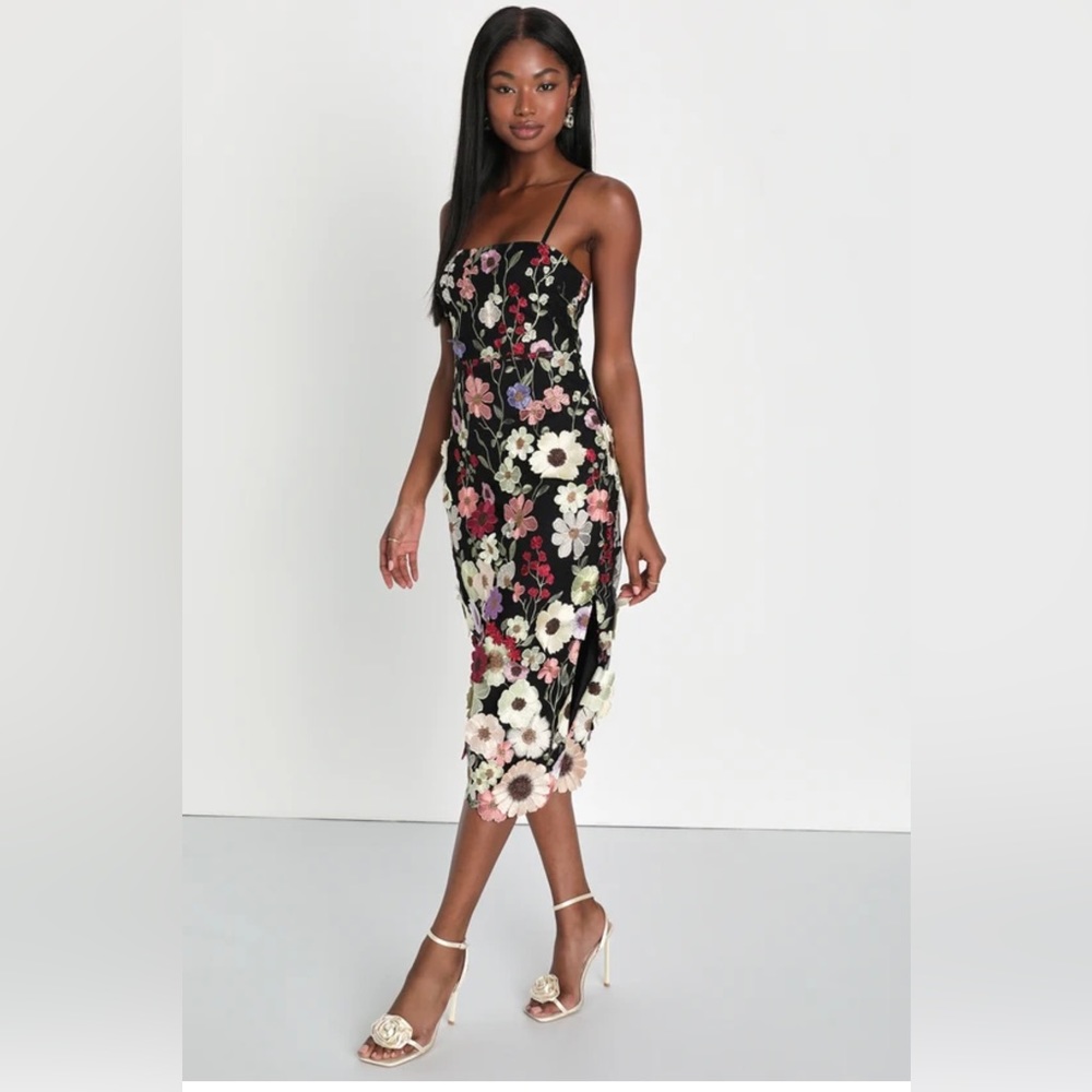 Thriving Energy Black 3D Floral Embroidered Lace-Up Midi Dress